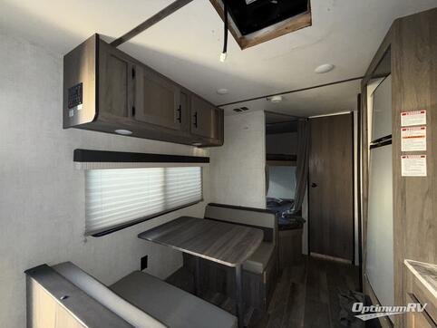 2022 Gulf Stream Trailmaster Ultra-Lite 248BH RV Photo 3