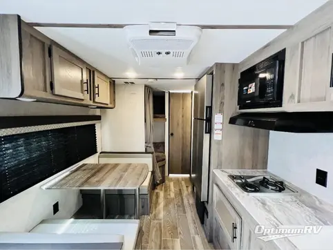 2022 Gulf Stream Trailmaster Ultra-Lite 248BH RV Photo 2