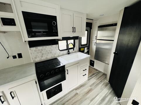 2024 Highland Ridge Open Range Conventional 20FBS RV Photo 3