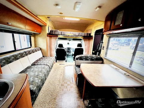 2008 Winnebago View 24H RV Photo 2