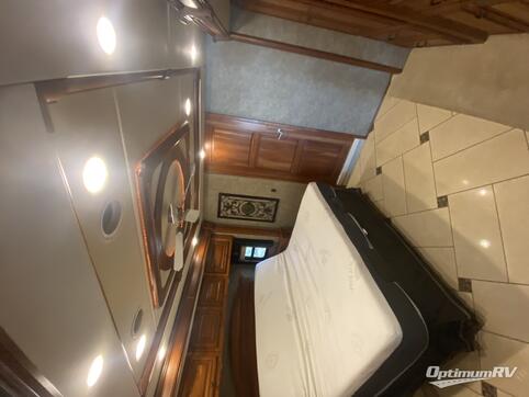 2014 Itasca Ellipse 42QD RV Photo 3