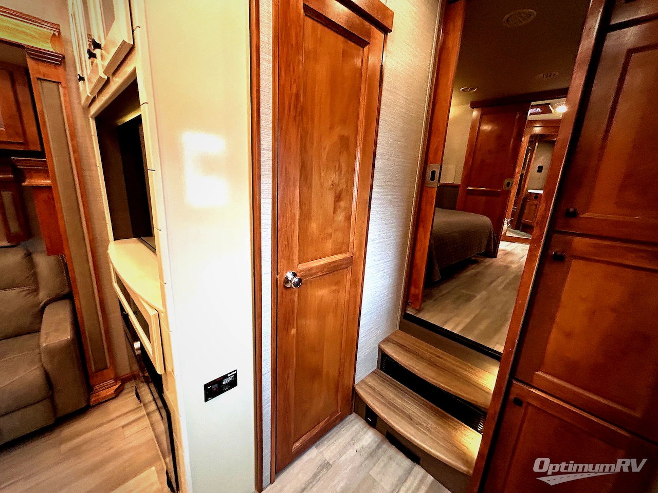 2024 VanLeigh Beacon 41LKB Photo 16