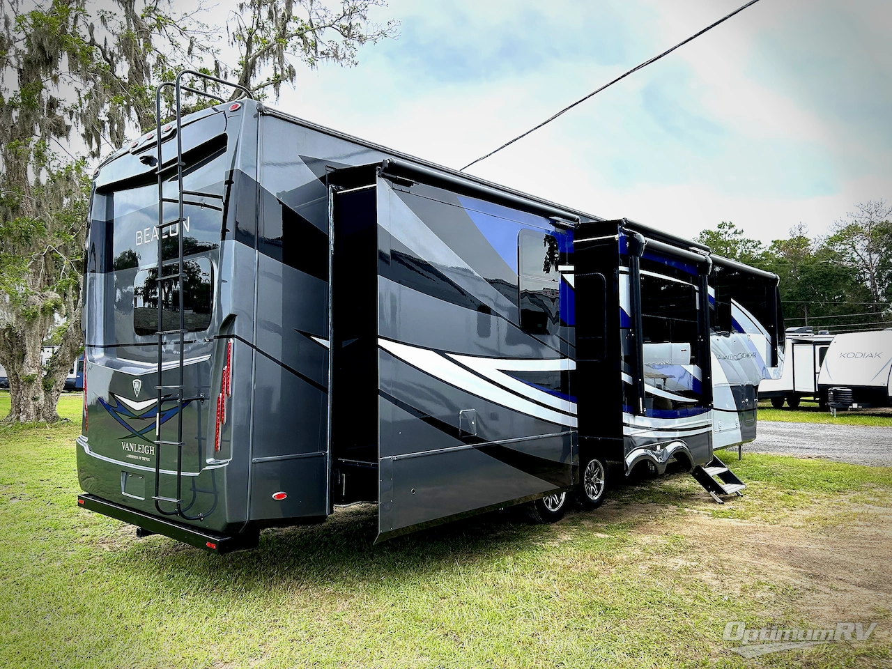 2024 VanLeigh Beacon 41LKB Photo 3