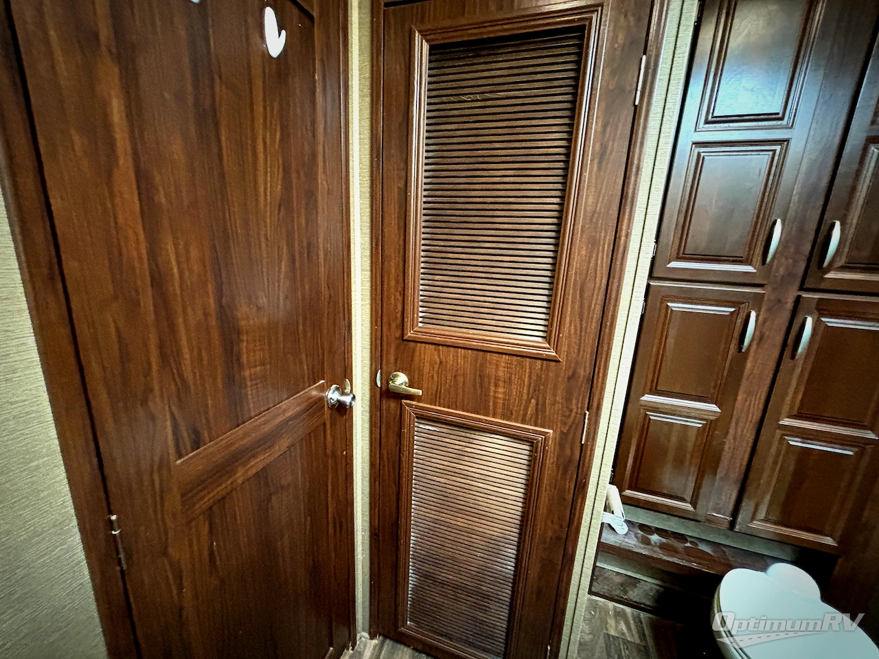 2014 Keystone Mountaineer 375FLF Photo 14