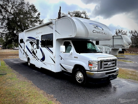 Used 2023 Thor Chateau 31EV Featured Photo