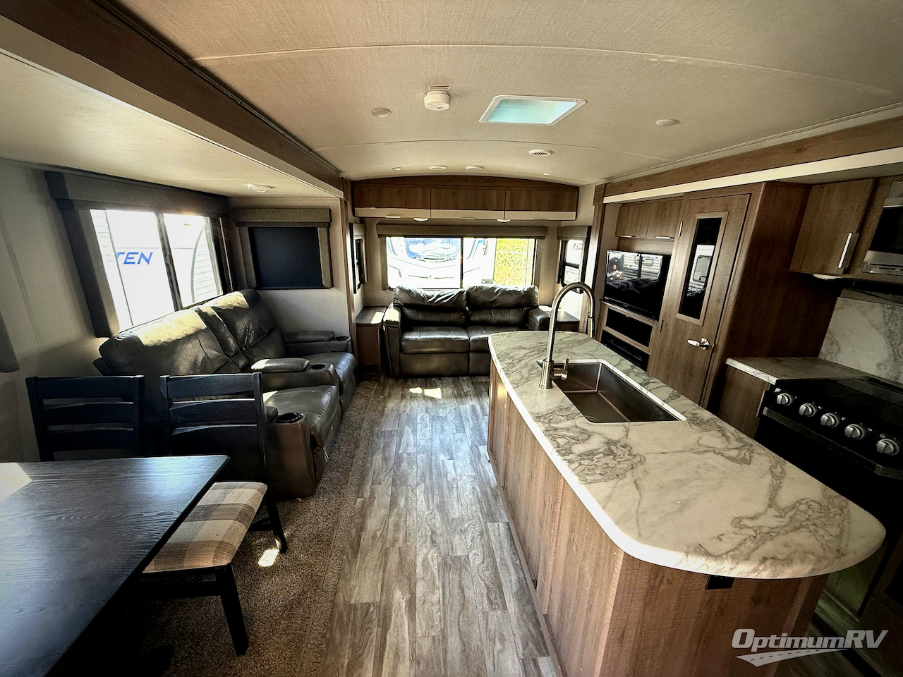 2020 Grand Design Imagine 2970RL Photo 4