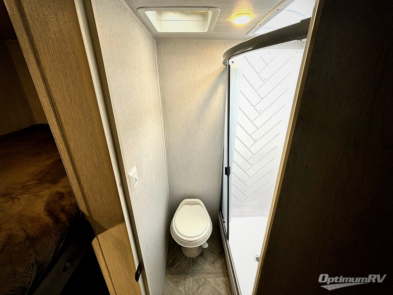 2023 Forest River Wildwood 28DBUD Photo 10