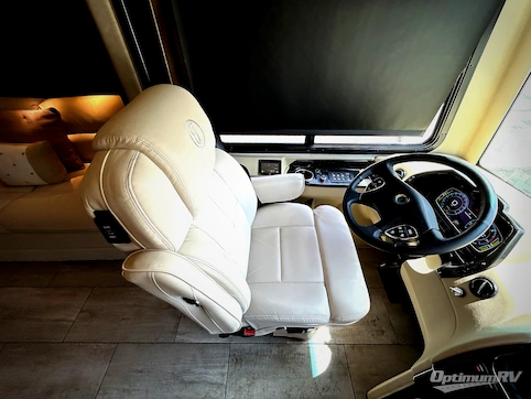 2020 Tiffin Allegro Breeze 31 BR RV Photo 2