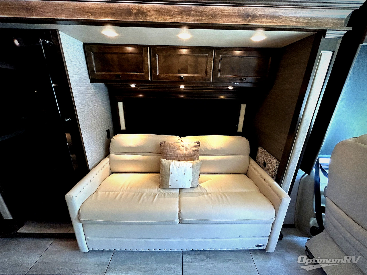 2020 Tiffin Allegro Breeze 31 BR Photo 13