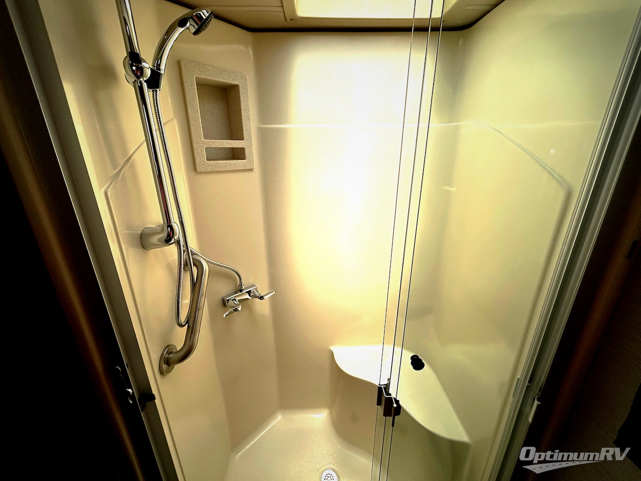 2020 Tiffin Allegro Breeze 31 BR Photo 18