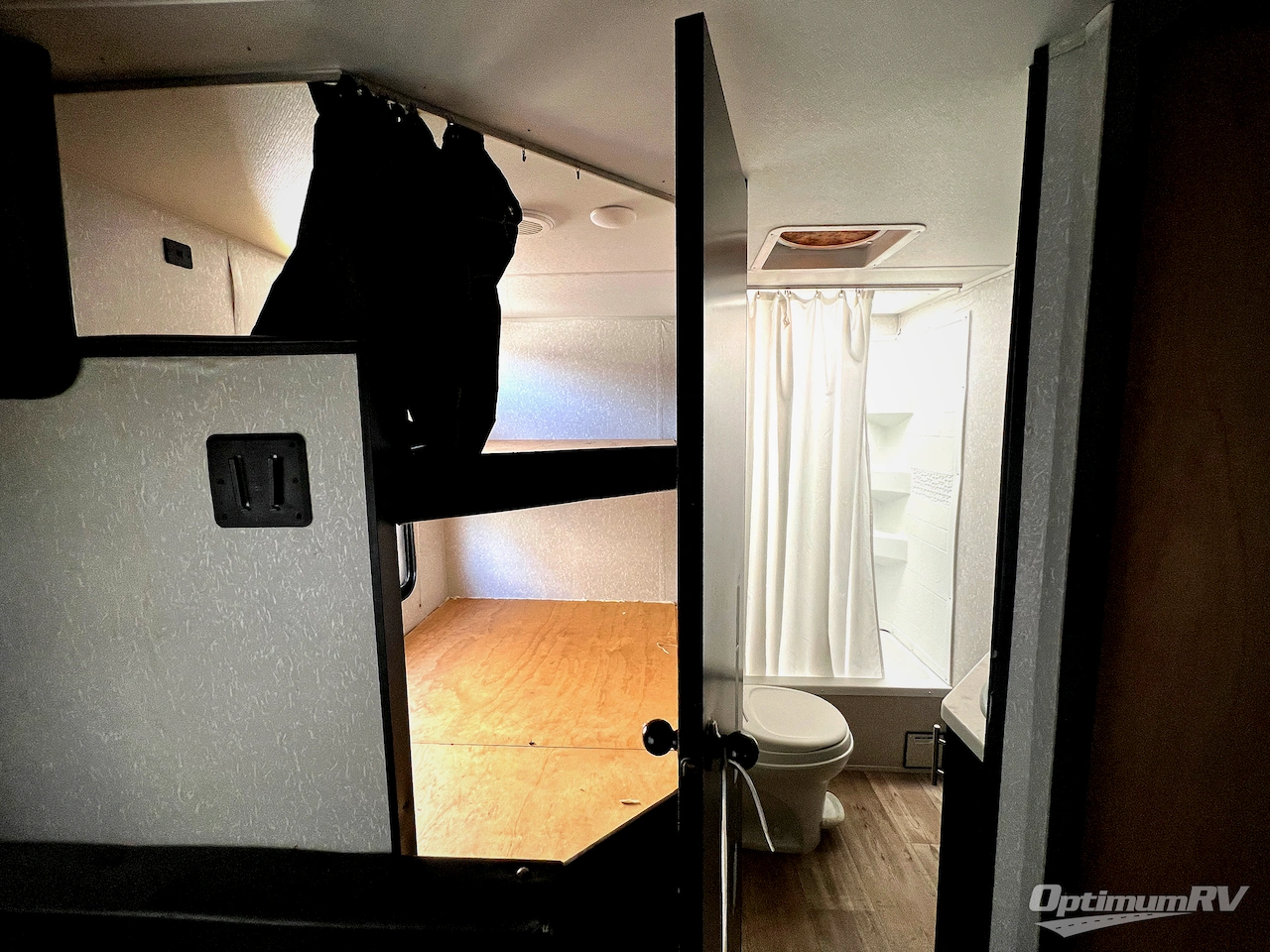 2022 Forest River Cherokee Grey Wolf 26DJSE Photo 11