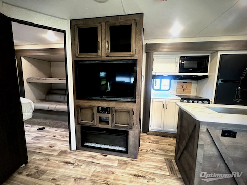 2022 Venture SportTrek ST327VIK RV Photo 2