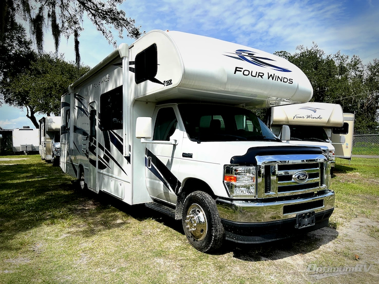 2022 Thor Four Winds 28A RV Photo 1