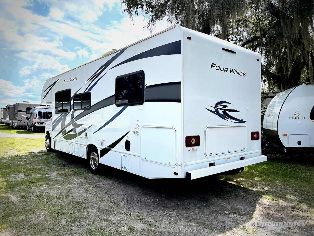 2022 Thor Four Winds 28A Photo 2