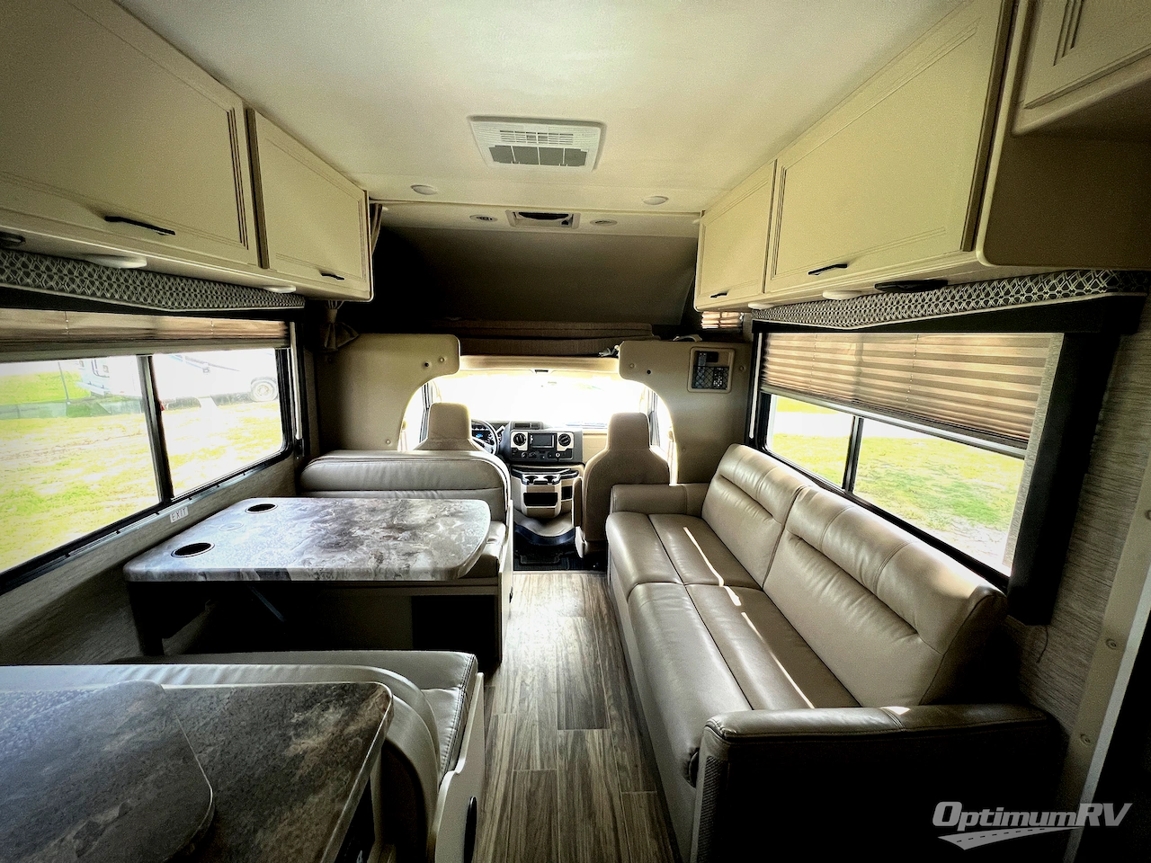 2022 Thor Four Winds 28A Photo 8
