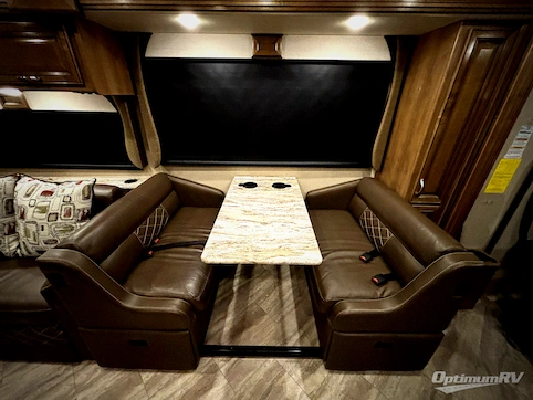 2018 Fleetwood Bounder 36F RV Photo 2