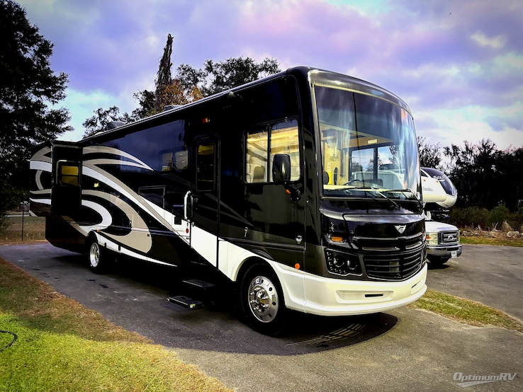 2018 Fleetwood Bounder 36F RV Photo 1