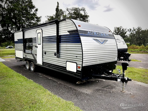 Used 2022 Prime Time Avenger 26BK Featured Photo