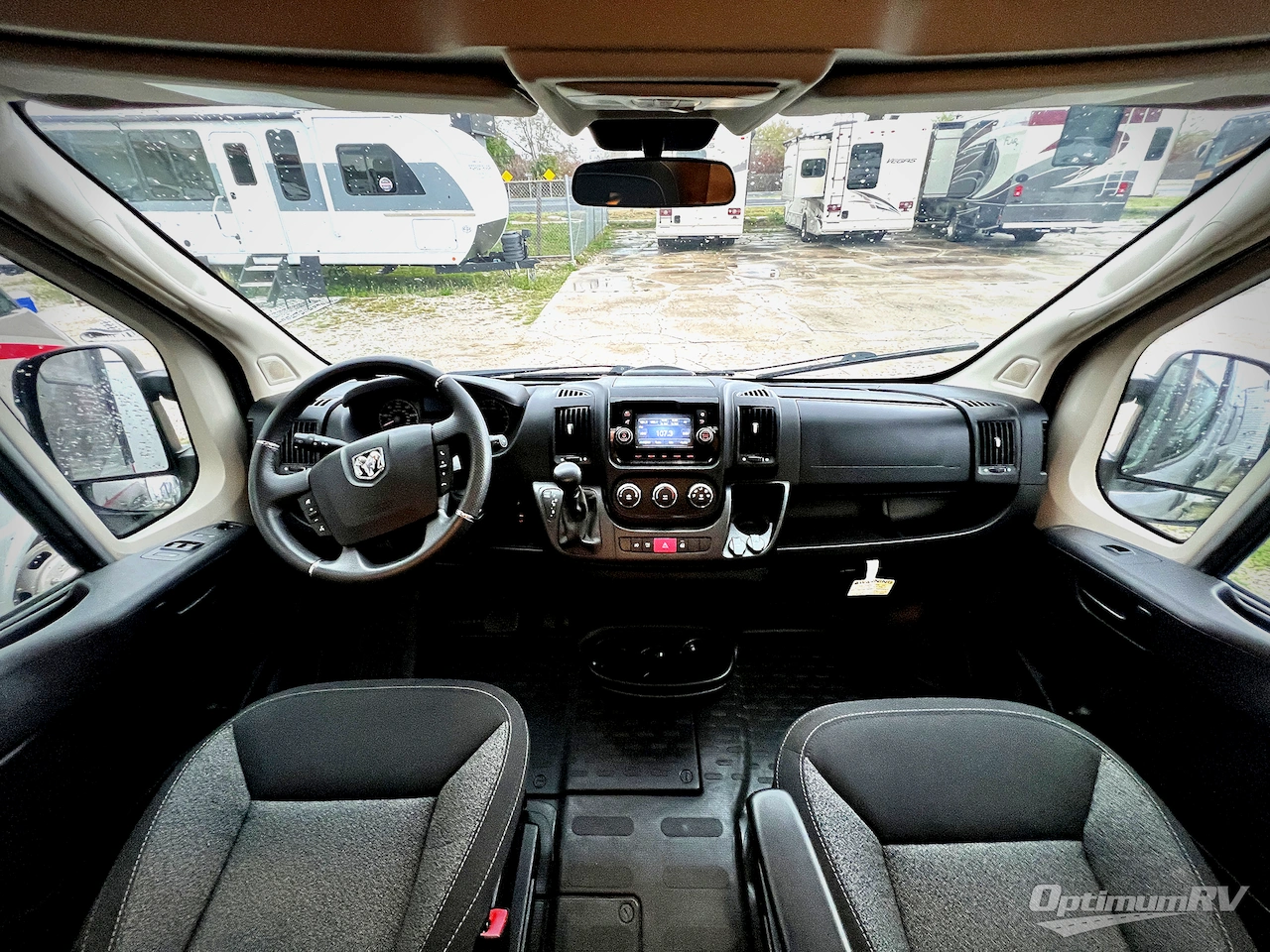 2019 Regency National Traveler - Photo 7