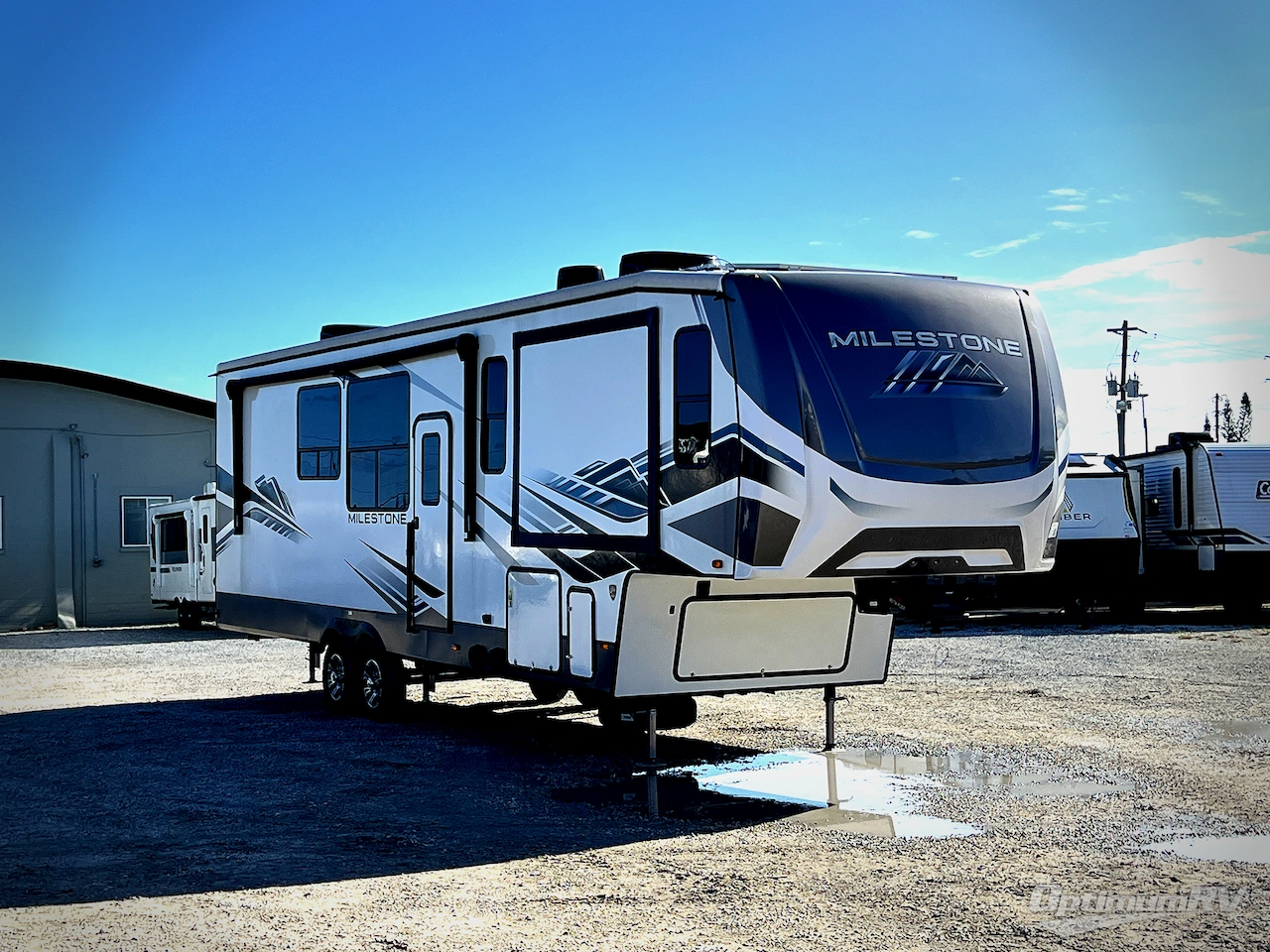 2023 Heartland Milestone 321FL Photo 1
