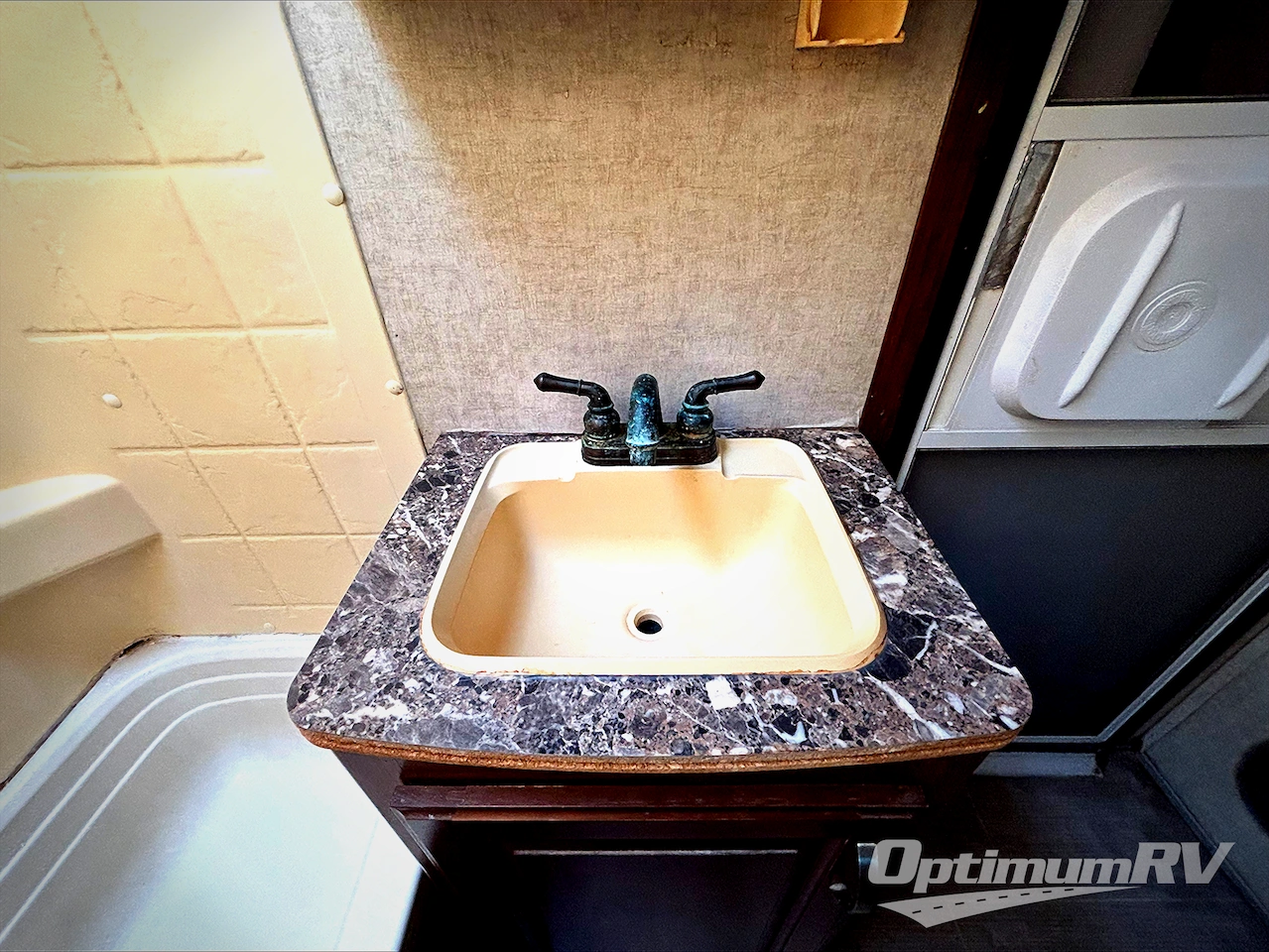 2015 Keystone Laredo 320TG Photo 13