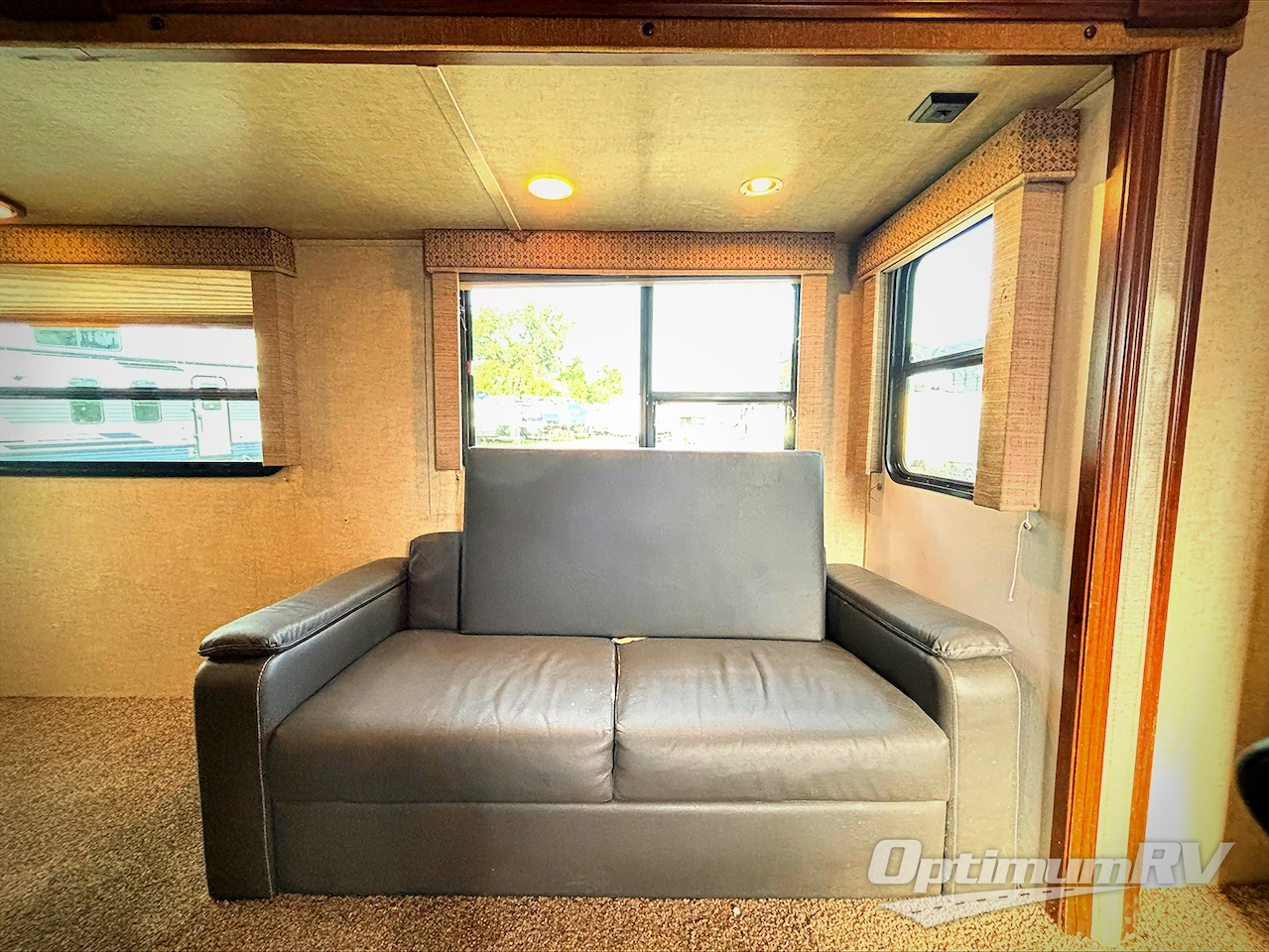 2015 Keystone Laredo 320TG Photo 5