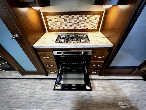 2018 Prime Time Crusader 340RST RV Photo 2