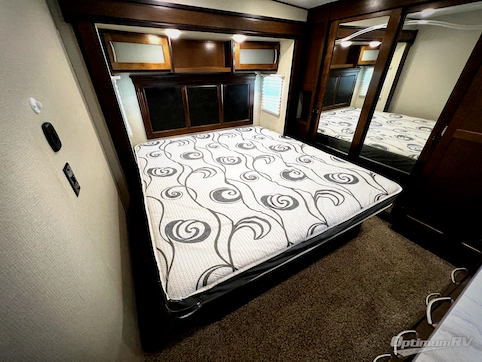 2018 Prime Time Crusader 340RST RV Photo 4