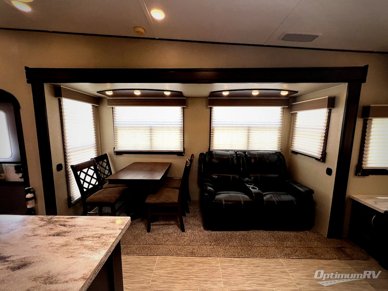 2018 Prime Time Crusader 340RST Photo 10