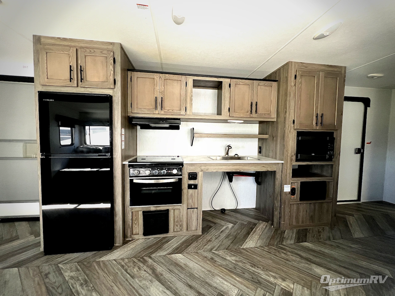 2023 Heartland Trail Runner 341RU Photo 9