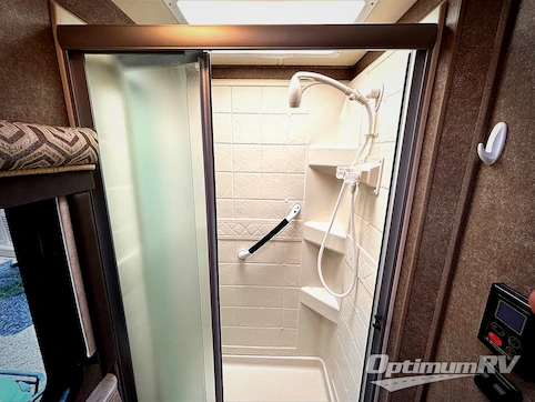 2020 Thor Citation Sprinter 24MB RV Photo 4