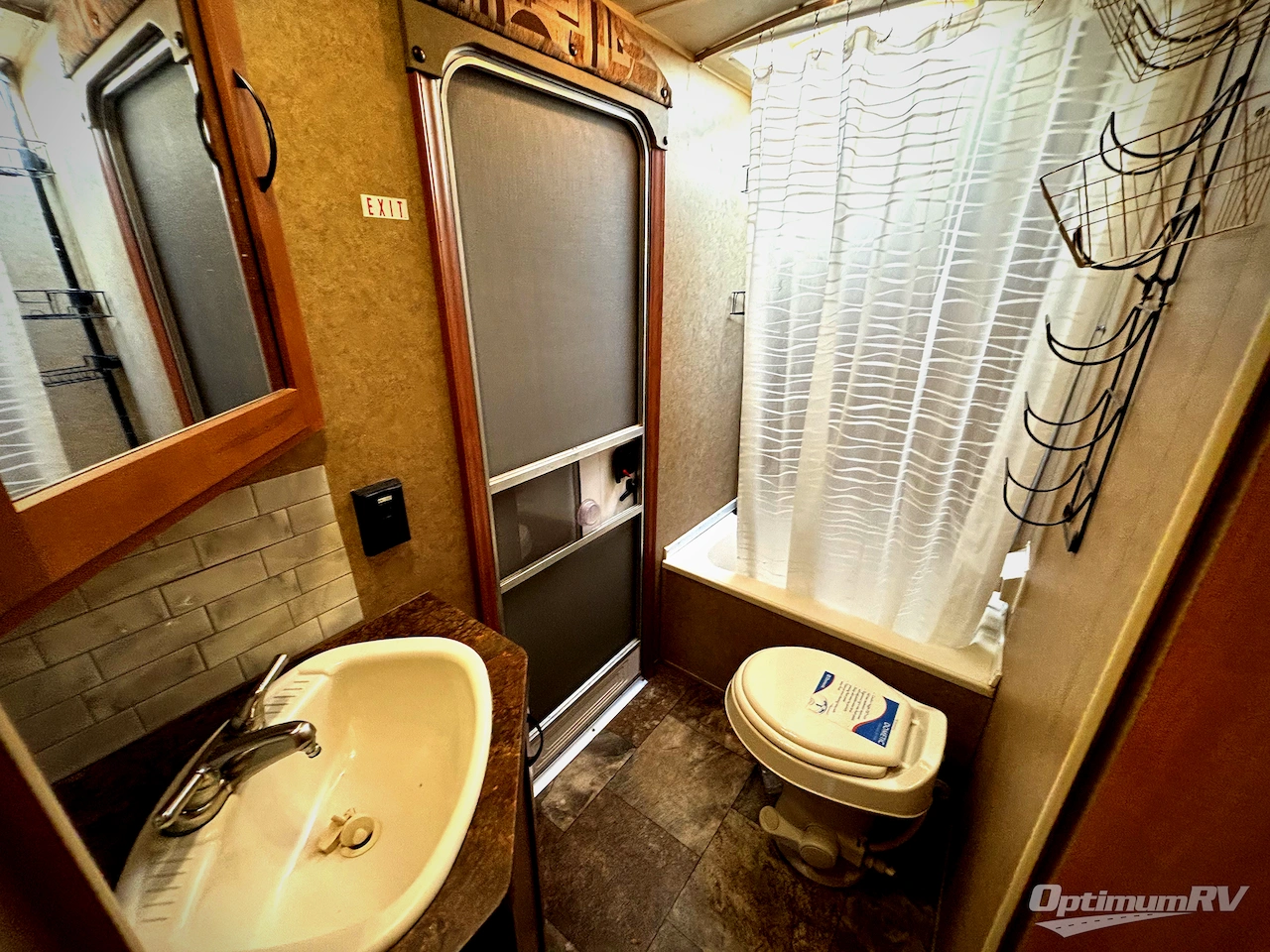 2014 Forest River Cherokee Grey Wolf 23DBH Photo 12