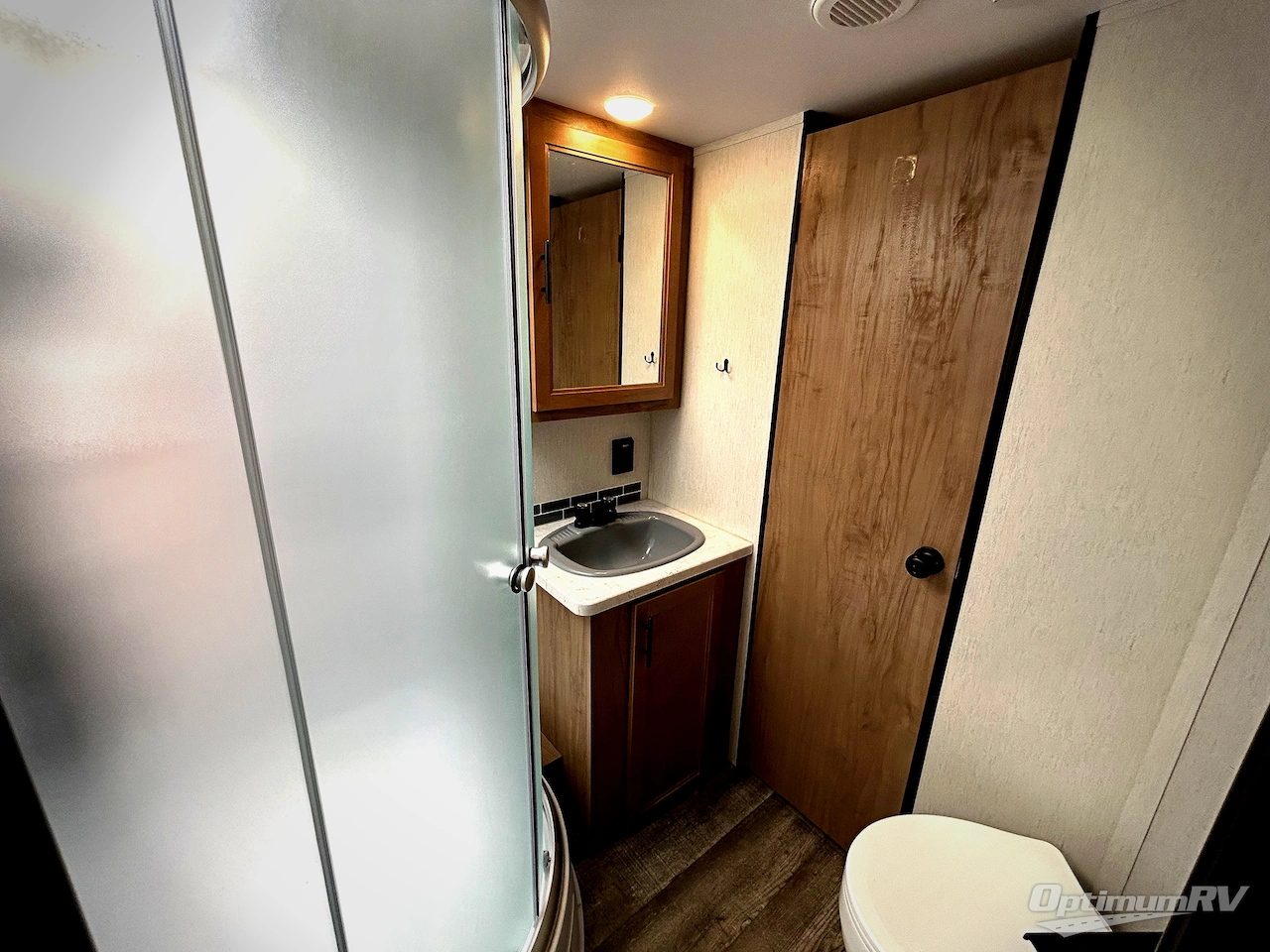 2023 Forest River Cherokee Grey Wolf 22RR Photo 9