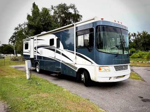 Used 2006 Forest River Georgetown 323 Featured Photo