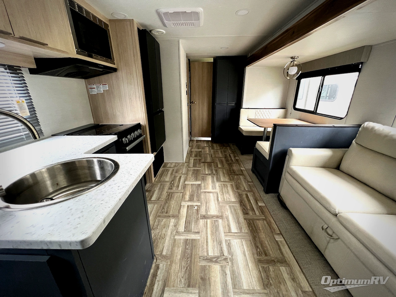 2025 Prime Time Tracer 308BRDLE Photo 4