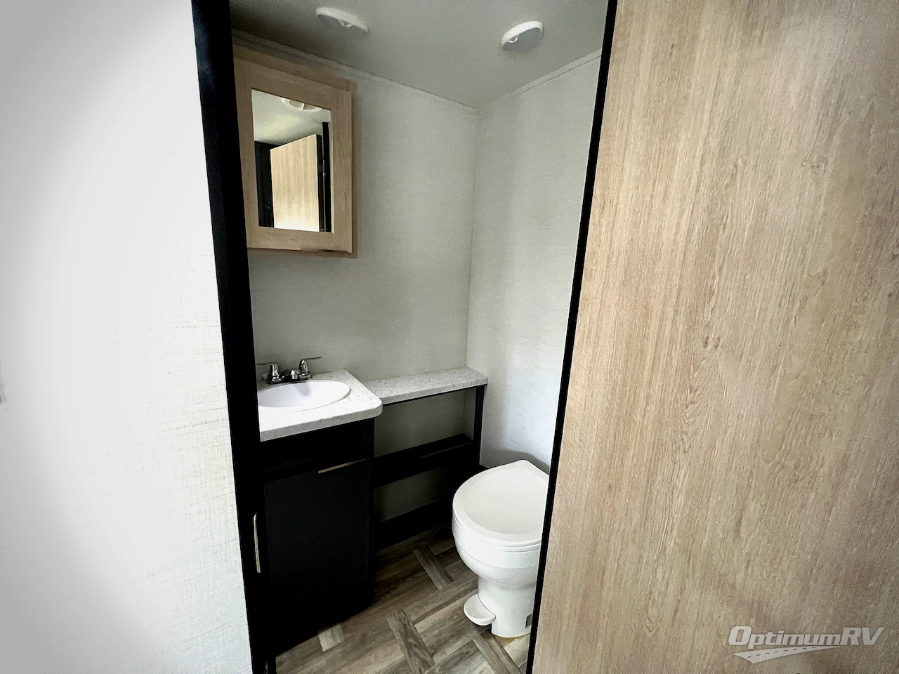 2025 Prime Time Tracer 308BRDLE Photo 22