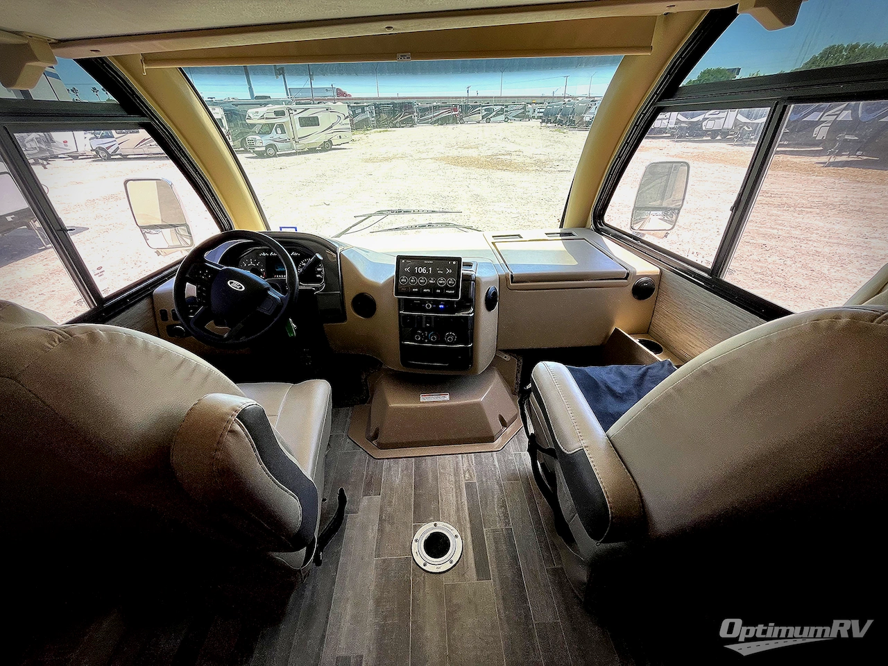 2022 Thor Axis 24.4 Photo 6