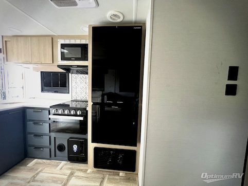 2025 Prime Time Tracer 308BRDLE RV Photo 3