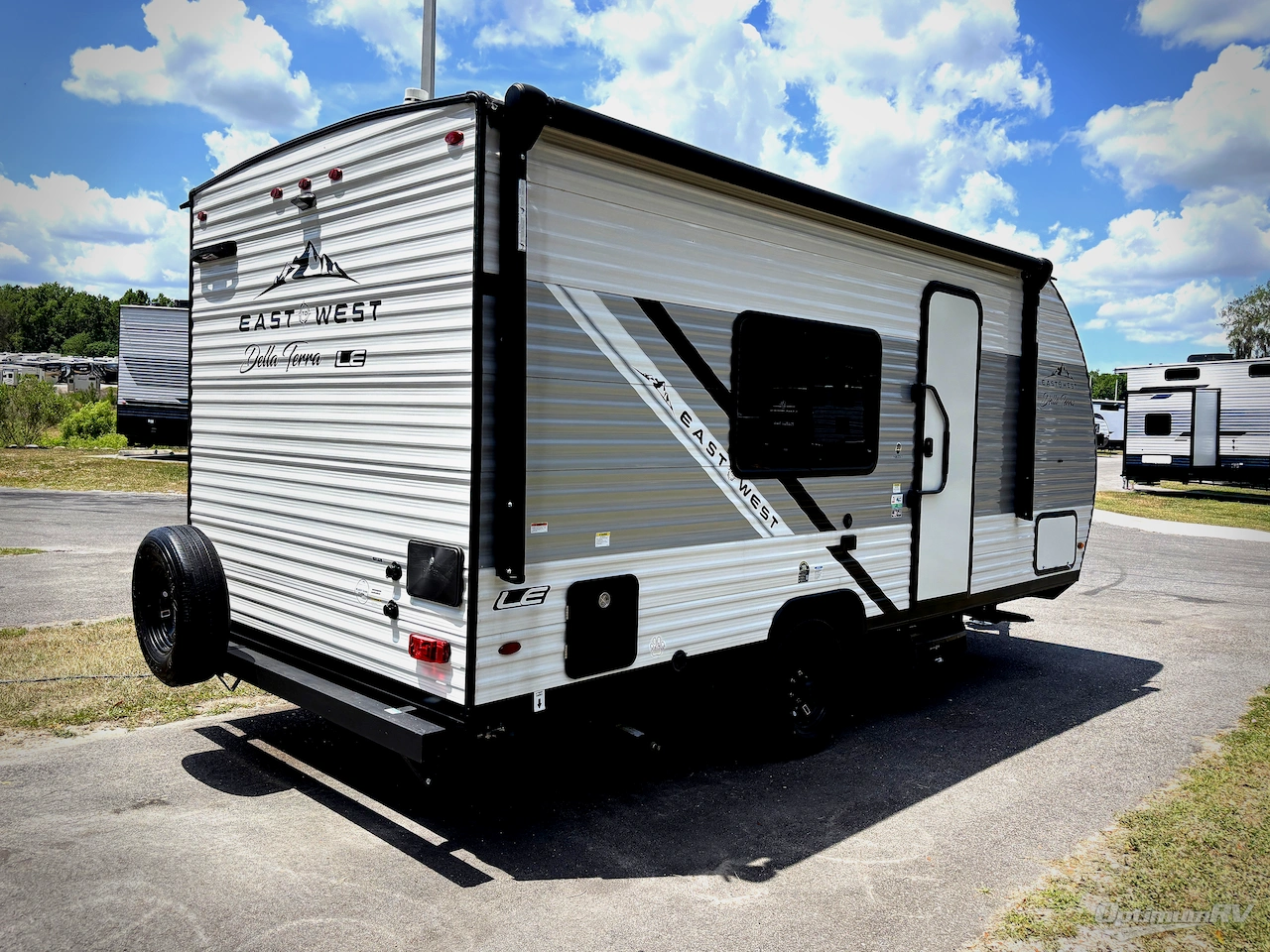 2025 East To West Della Terra LE 160RBSLE Photo 2