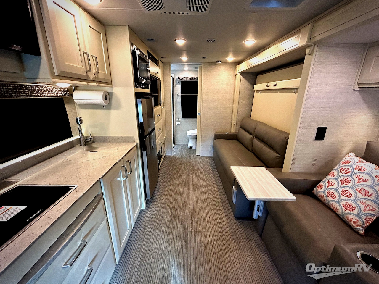 2022 Tiffin Wayfarer 25 RW Photo 4