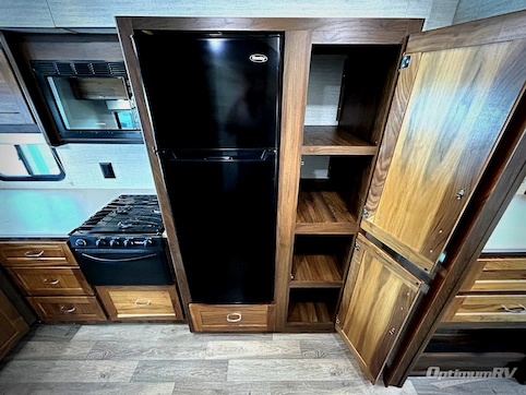 2020 Winnebago Intent 28Y RV Photo 3