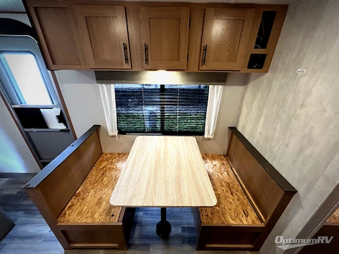 2022 Prime Time Avenger 26BK RV Photo 4