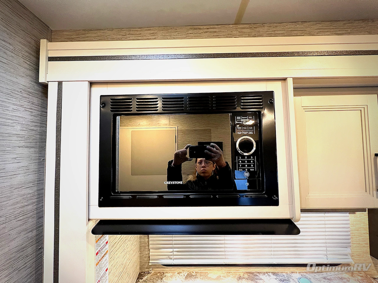 2022 Thor Chateau 28Z Photo 13