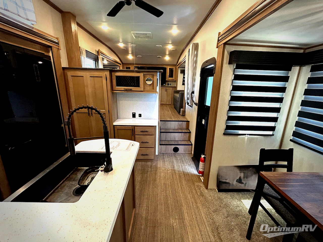 2023 Forest River Sabre 37FLH Photo 4