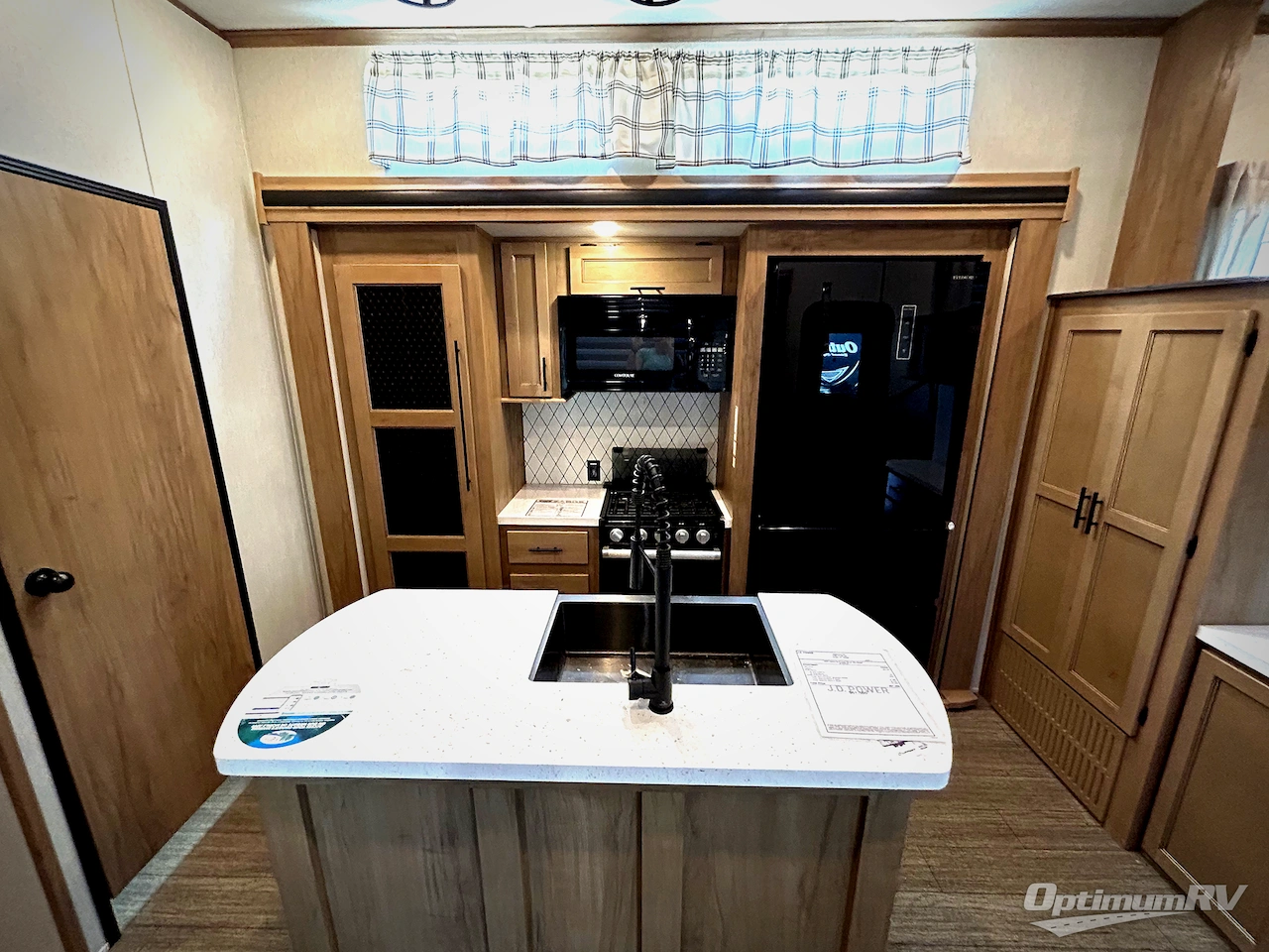 2023 Forest River Sabre 37FLH Photo 5