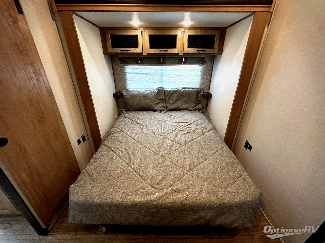 2023 Forest River Sabre 37FLH Photo 16