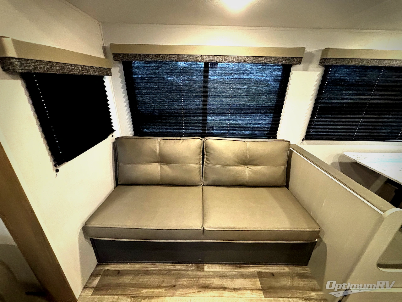 2025 Dutchmen Aspen Trail LE 26RL Photo 13