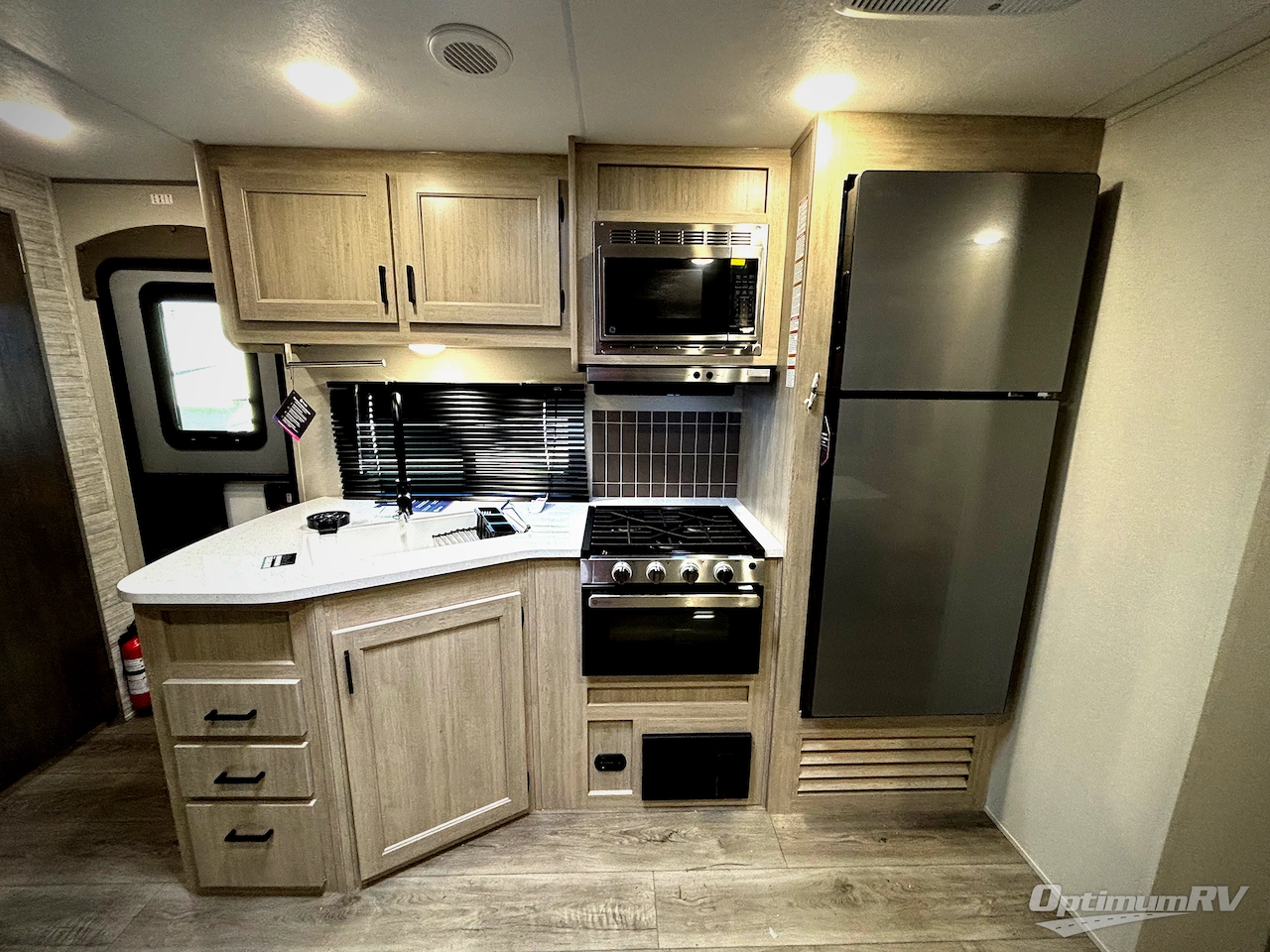 2026 Coachmen Catalina Legacy Edition 293QBCK Photo 6