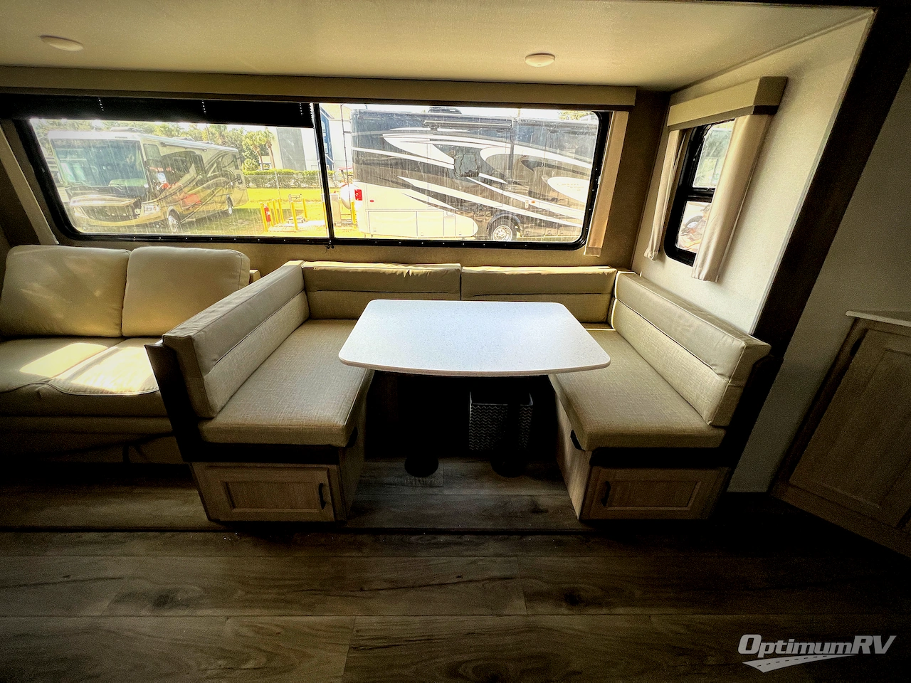 2026 Coachmen Catalina Legacy Edition 273DBHCK Photo 8