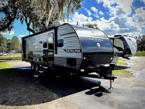New 2026 Coachmen Catalina Legacy Edition 273DBHCKLE Featured Photo